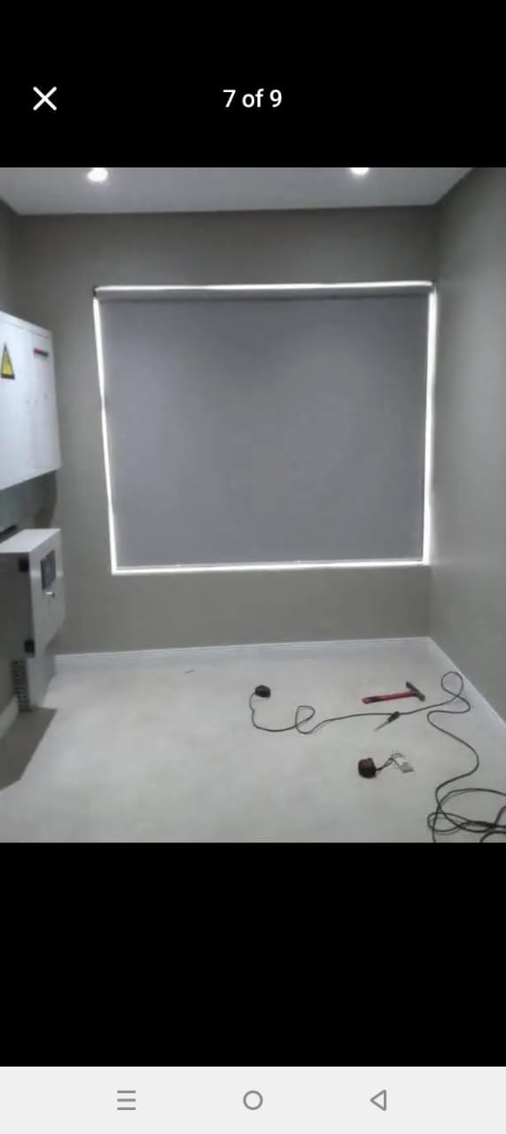 Grey roller suite