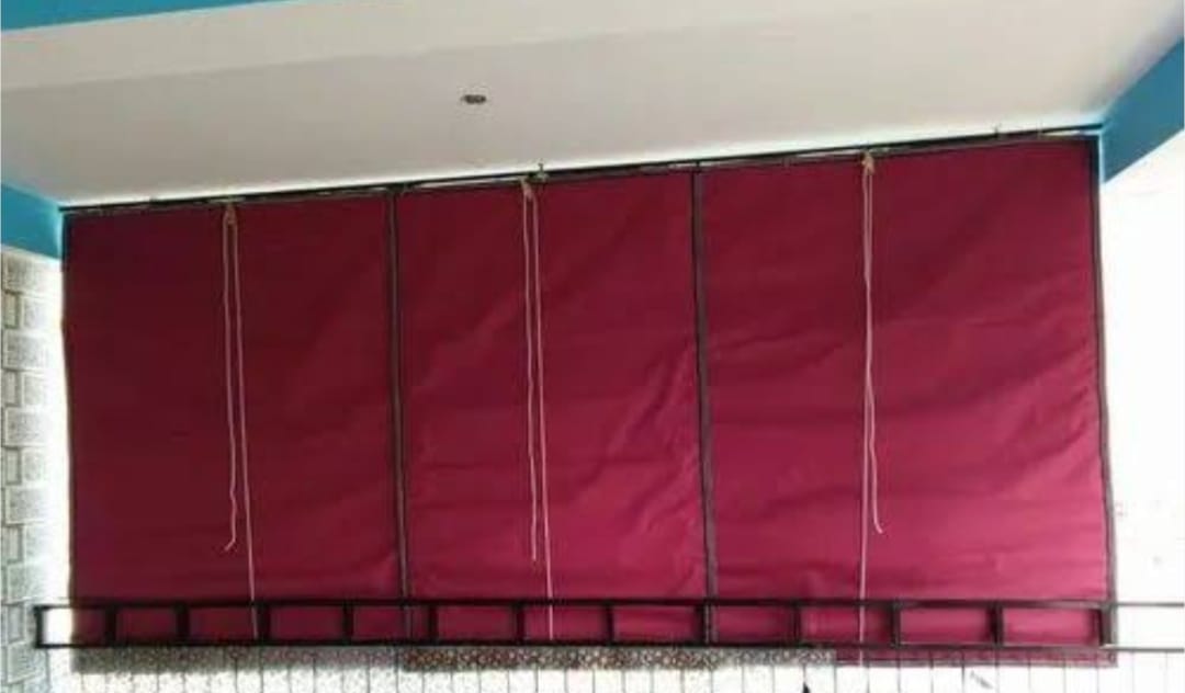 Maroon roller set